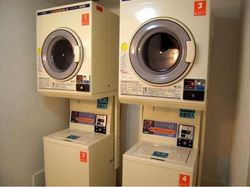 Hotel Livemax Budget Iyo Mishima Shikokuchuo Buitenkant foto