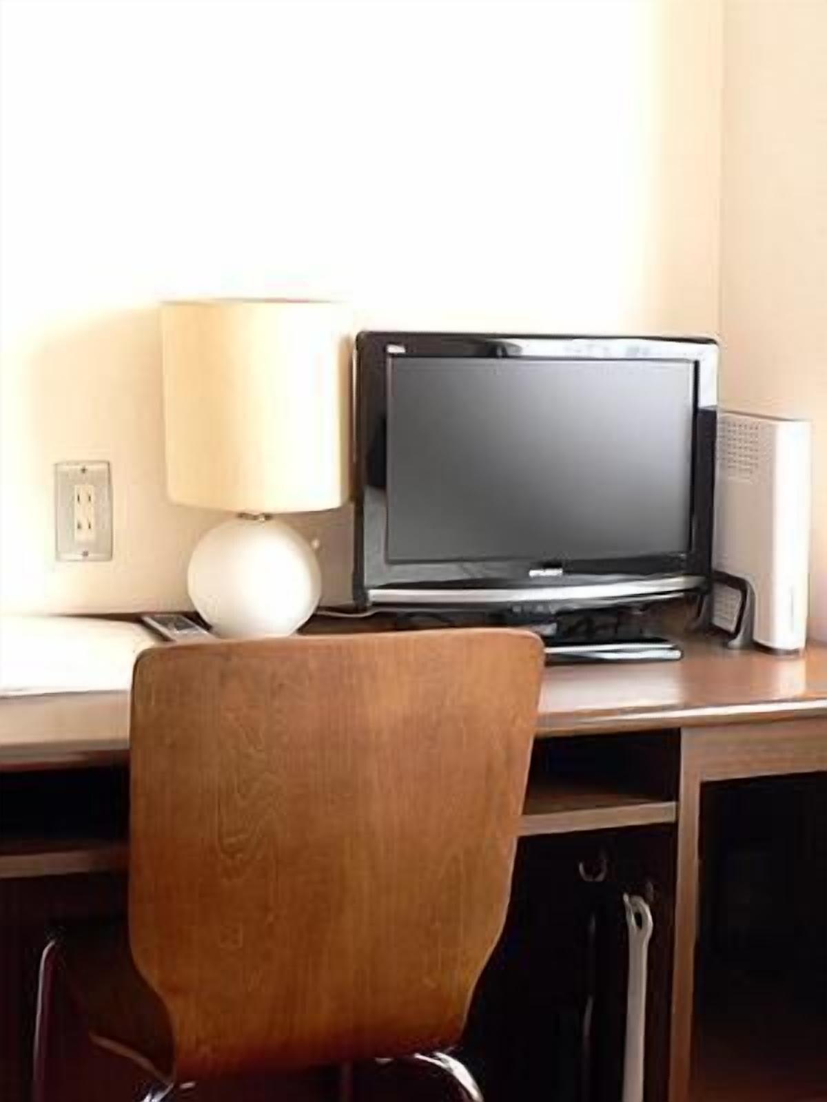Hotel Livemax Budget Iyo Mishima Shikokuchuo Buitenkant foto